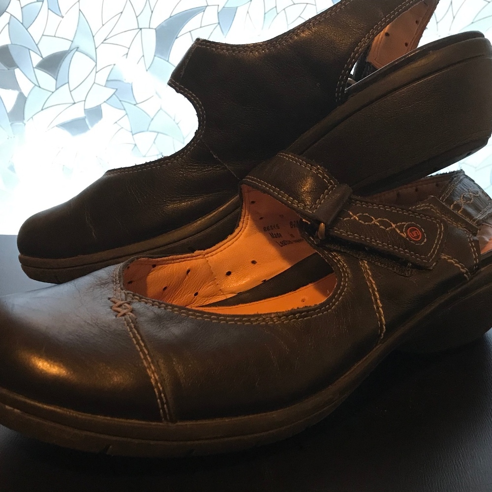 Clark’s Unstructured sling back clog